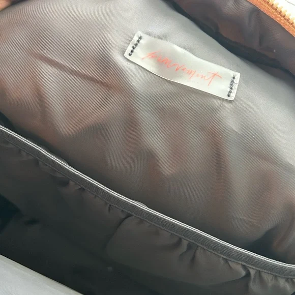 Free People Quilted Backpack in off white EUC - Picture 6 of 9